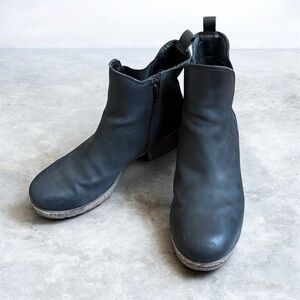 Crown Vintage Black Leather Ankle Boots Chelsea Booties Size 8